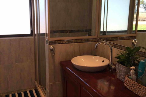 Ocean View Homestead - Accommodation in Surfers Paradise 15