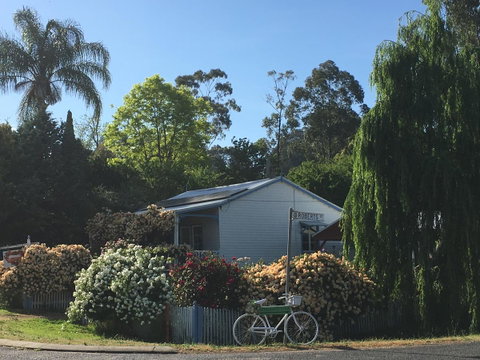Applegate Lane Chalet - Accommodation in Surfers Paradise 1