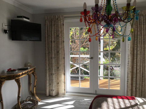 Applegate Lane Chalet - Accommodation in Surfers Paradise 6
