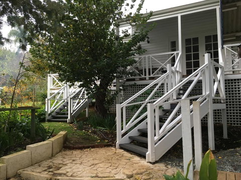 Applegate Lane Chalet - Accommodation in Surfers Paradise 5