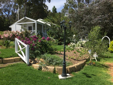 Applegate Lane Chalet - Accommodation in Surfers Paradise 4