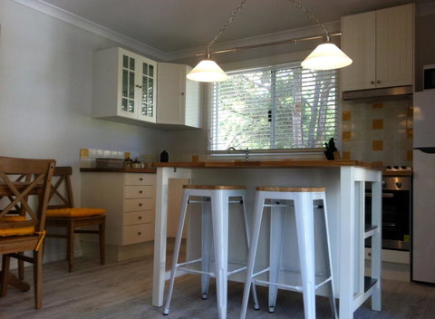 Applegate Lane Chalet - Accommodation in Surfers Paradise 13