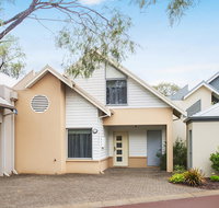 Beach Retreat - Busselton - Accommodation in Surfers Paradise