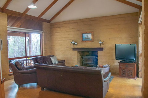 Denmark Forest Retreat - Accommodation in Surfers Paradise 22