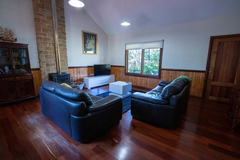 Denmark Forest Retreat - Accommodation in Surfers Paradise 38