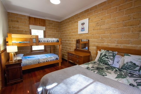 Denmark Forest Retreat - Accommodation in Surfers Paradise 34