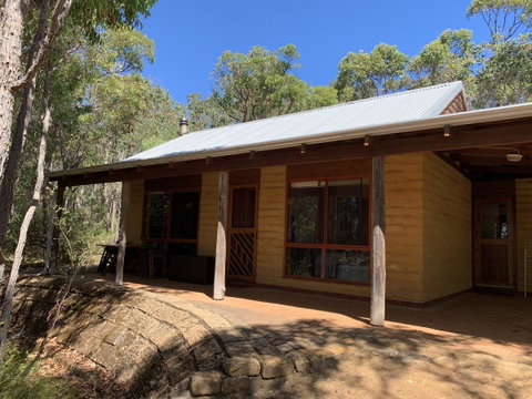 Denmark Forest Retreat - Accommodation in Surfers Paradise 14