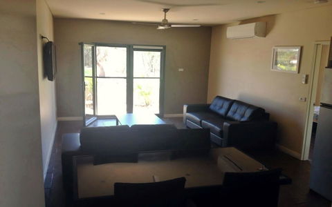 Breezes Apartments - Accommodation in Surfers Paradise 8