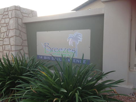 Breezes Apartments - Accommodation in Surfers Paradise 13