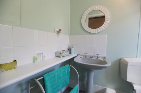 Jacaranda Guest House - Accommodation in Surfers Paradise 9