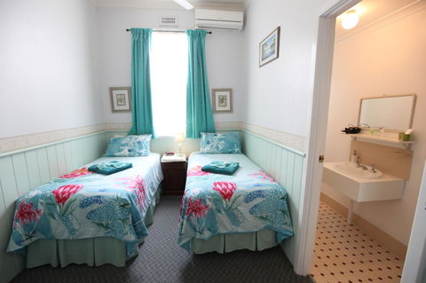 Jacaranda Guest House - Accommodation in Surfers Paradise 3
