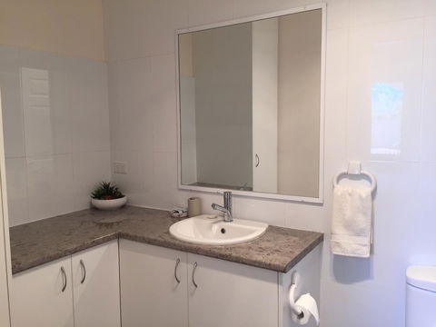 The Royal Dolphin Bed & Breakfast Safety Bay - Accommodation in Surfers Paradise 31