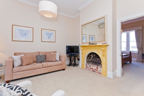 Apartment Faro - Accommodation in Surfers Paradise 2