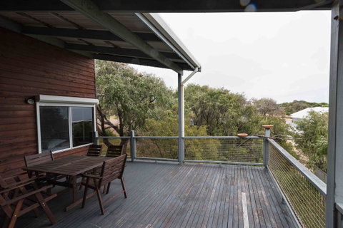 Peppy Beach Ocean Views - Accommodation in Surfers Paradise 0