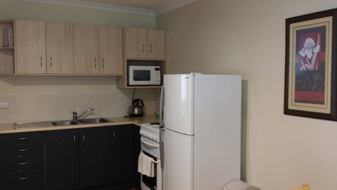 Chalets On Frenchman - Accommodation in Surfers Paradise 26