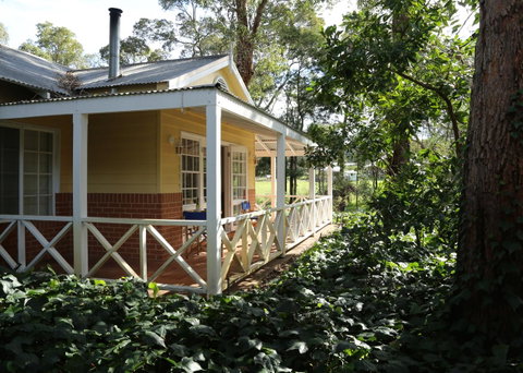 Two Sisters Chalets - Accommodation in Surfers Paradise 27