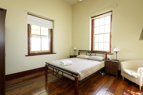 Fremantle Colonial Cottages - Accommodation in Surfers Paradise 5