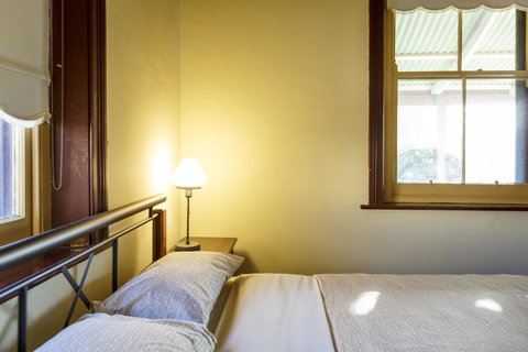 Fremantle Colonial Cottages - Accommodation in Surfers Paradise 2