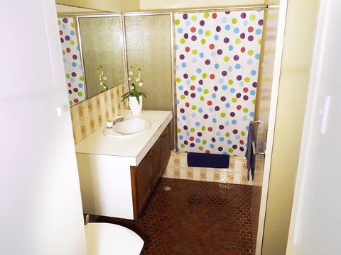 Scarborough & Absolutely Beachfront - Accommodation in Surfers Paradise 9