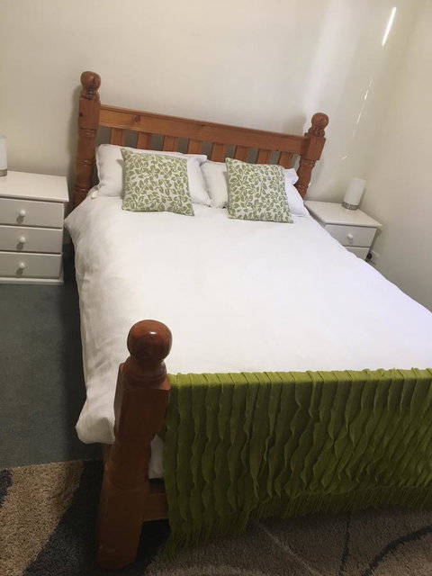 The Cottage That Could - Accommodation in Surfers Paradise 8