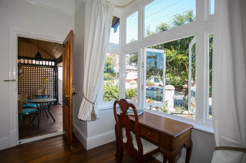 Danum House - Accommodation in Surfers Paradise 14