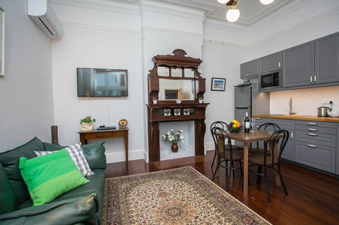 Danum House - Accommodation in Surfers Paradise 3