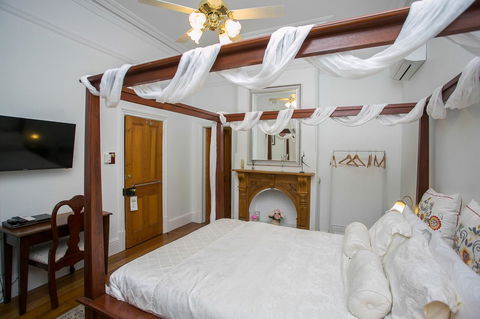 Danum House - Accommodation in Surfers Paradise 12