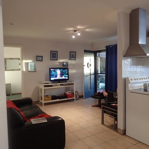 Moore River Cottage - Accommodation in Surfers Paradise 3