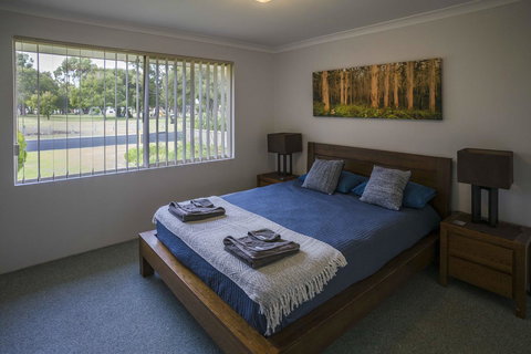 Indoyo Retreat - Accommodation in Surfers Paradise 7