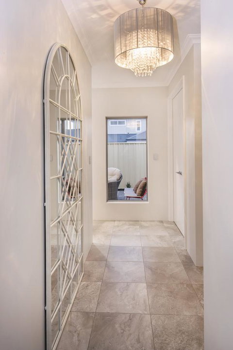 15 Cabot Close - Accommodation in Surfers Paradise 2