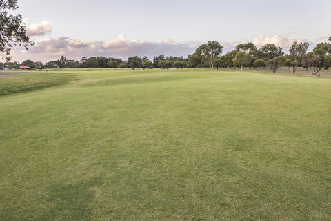 15 Cabot Close - Accommodation in Surfers Paradise 27