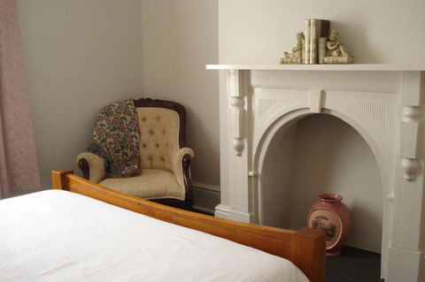 Bluebird Cottage - Accommodation in Surfers Paradise 7