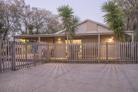 Boardwalk - Accommodation in Surfers Paradise 3