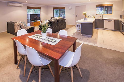 Boardwalk - Accommodation in Surfers Paradise 13