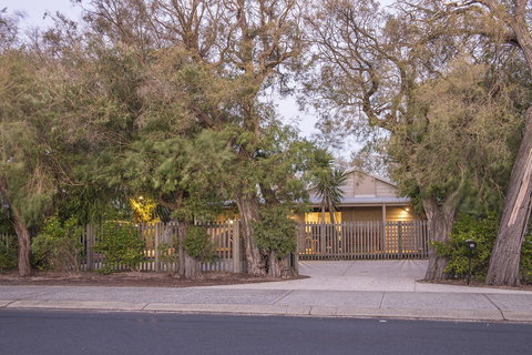 Boardwalk - Accommodation in Surfers Paradise 4