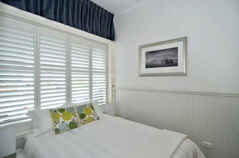 Albany Central Apartments - Accommodation in Surfers Paradise 3
