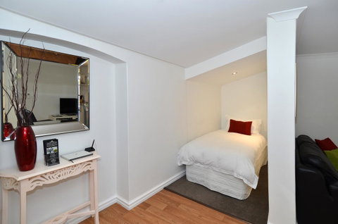 Albany Central Apartments - Accommodation in Surfers Paradise 11