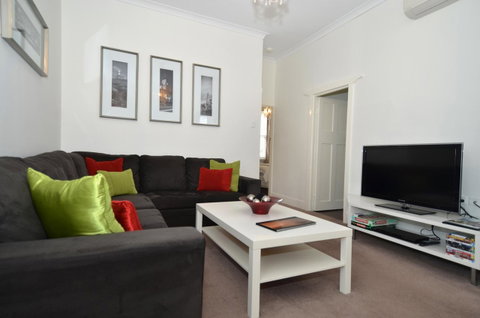 Albany Central Apartments - Accommodation in Surfers Paradise 2