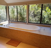 Jarrah Grove Forest Retreat - Accommodation in Surfers Paradise
