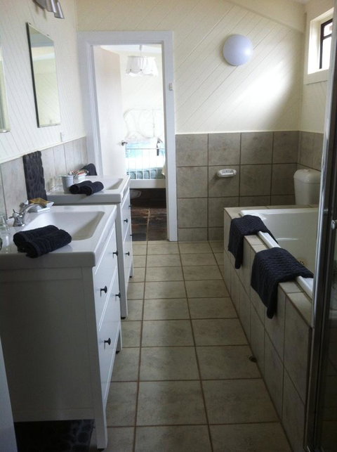 Bickley Valley Cottage - Accommodation in Surfers Paradise 13