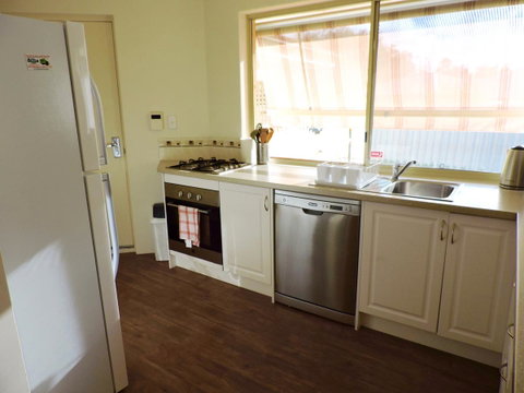 Silver Gull Family Retreat - Accommodation in Surfers Paradise 1