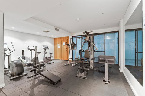 The Executive Penthouse - Accommodation in Surfers Paradise 21