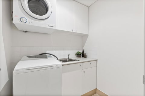 The Executive Penthouse - Accommodation in Surfers Paradise 19