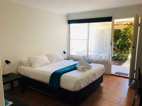 Jurien Bay Hotel Motel - Accommodation in Surfers Paradise 16