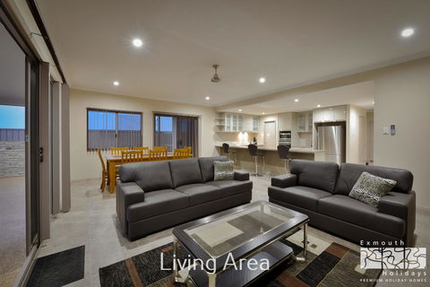 7 Kestrel Place - Accommodation in Surfers Paradise 2