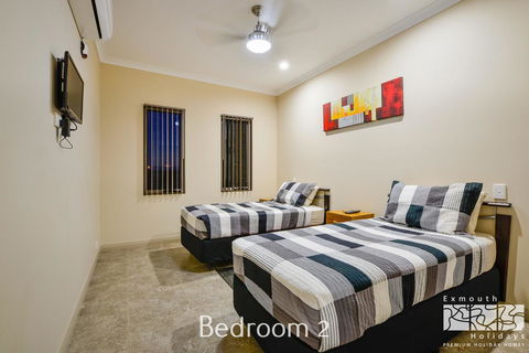 7 Kestrel Place - Accommodation in Surfers Paradise 12