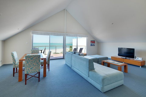 Seashells Mandurah - Accommodation in Surfers Paradise 12