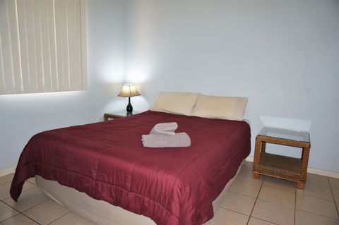 Osprey Holiday Village Unit 122 2 Bedroom - Accommodation in Surfers Paradise 6