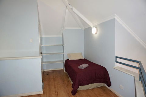 Osprey Holiday Village Unit 122 2 Bedroom - Accommodation in Surfers Paradise 10