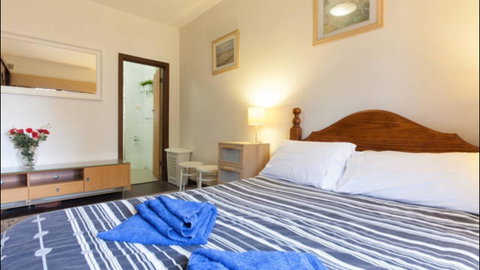 Broadway Apartments - Accommodation in Surfers Paradise 7